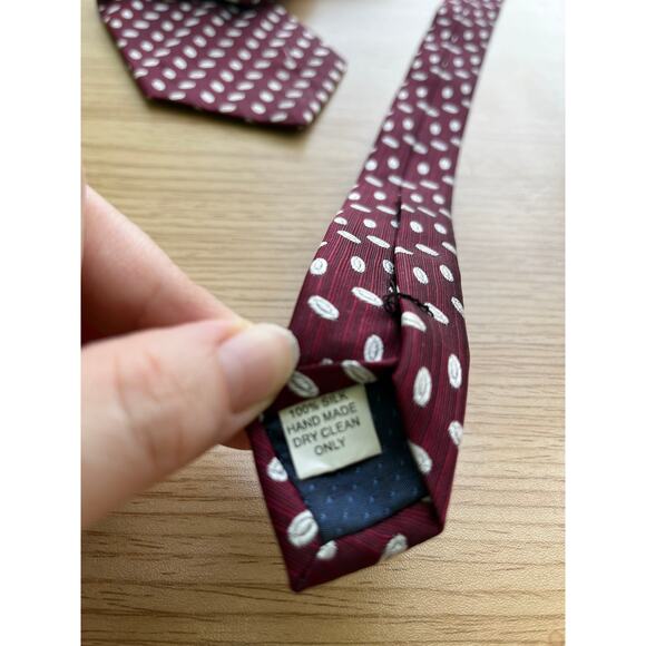 Harrod's Knightbridge Handmade 100% Silk Maroon and White Tie - Picture 5 of 8